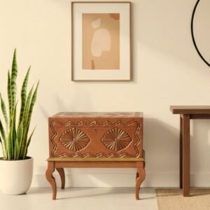 LP-20 Arcón Artesanal "Soles" con Base Tallada