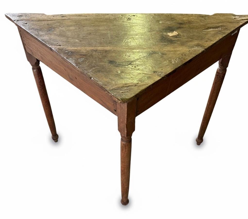 PT-4 Mesa Rinconera de Tres Patas – Estilo Rústico Colonial - Imagen 5